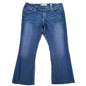 BKE Wendi Jean Women 37 x 26.5, Tag 34 x 29.5 Raw Hem Blue Boot Cut Stretch